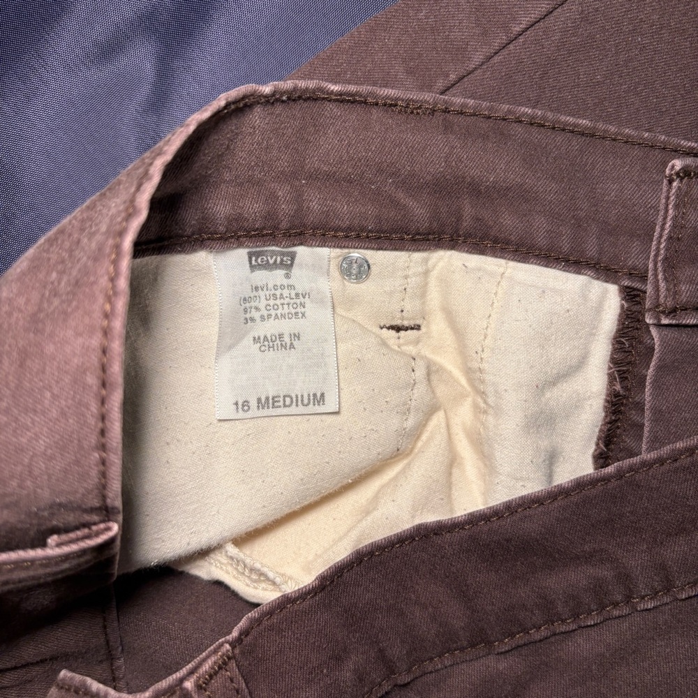 Levi's Women’s Brown Bootcut Jeans - Picture 3 of 4